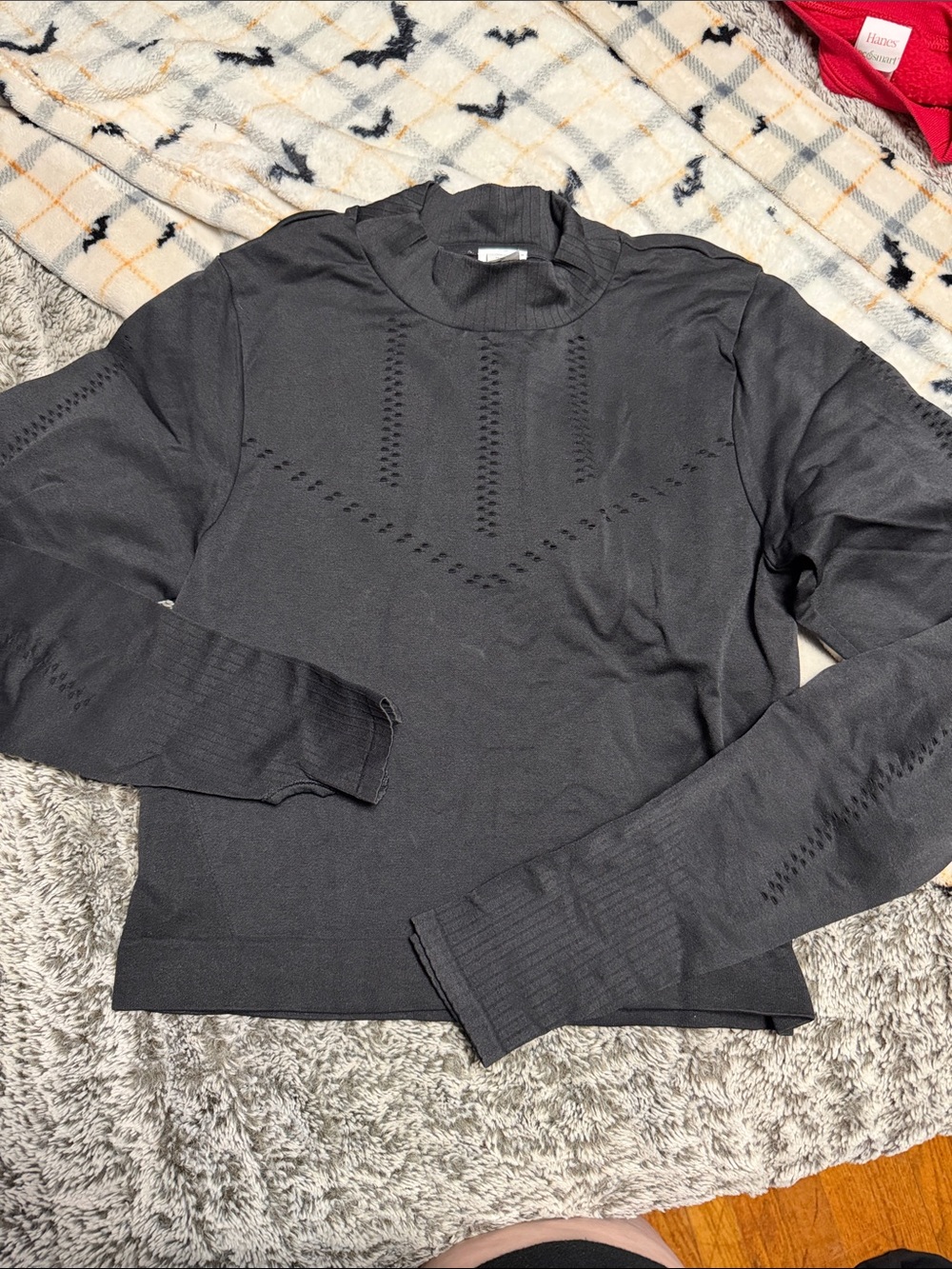 Old Navy Black Long Sleeve Exercise Top